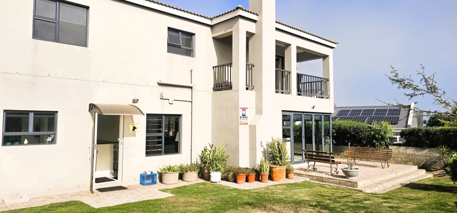 3 Bedroom Property for Sale in Myburgh Park Western Cape